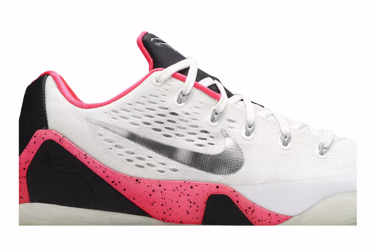 Nike Kobe 9 EM Moonwalker, view 3