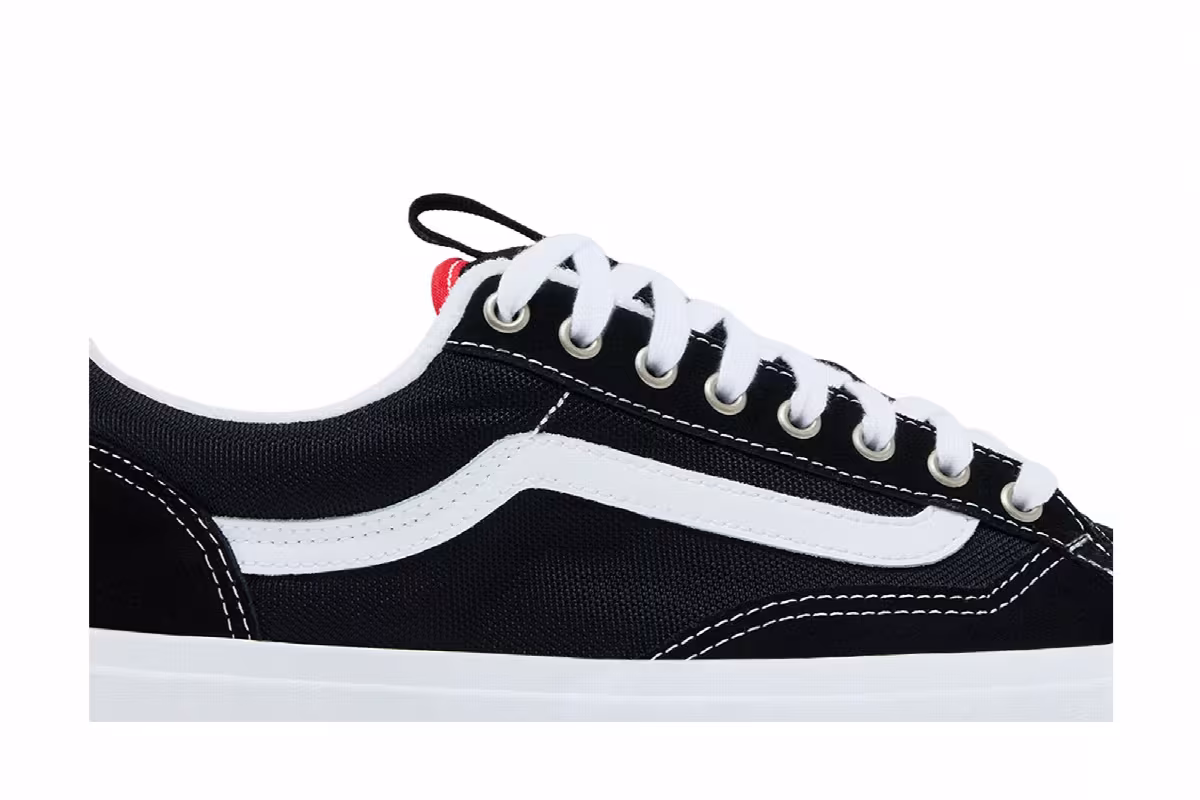 Vans Skate Old Skool 36+ Black White, view 3