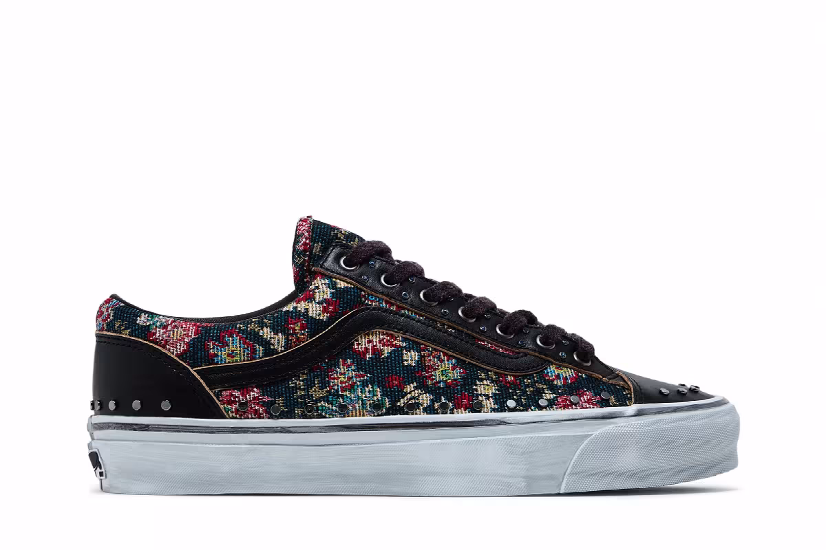 Vans Old Skool 36 Vibram Black Floral, view 2
