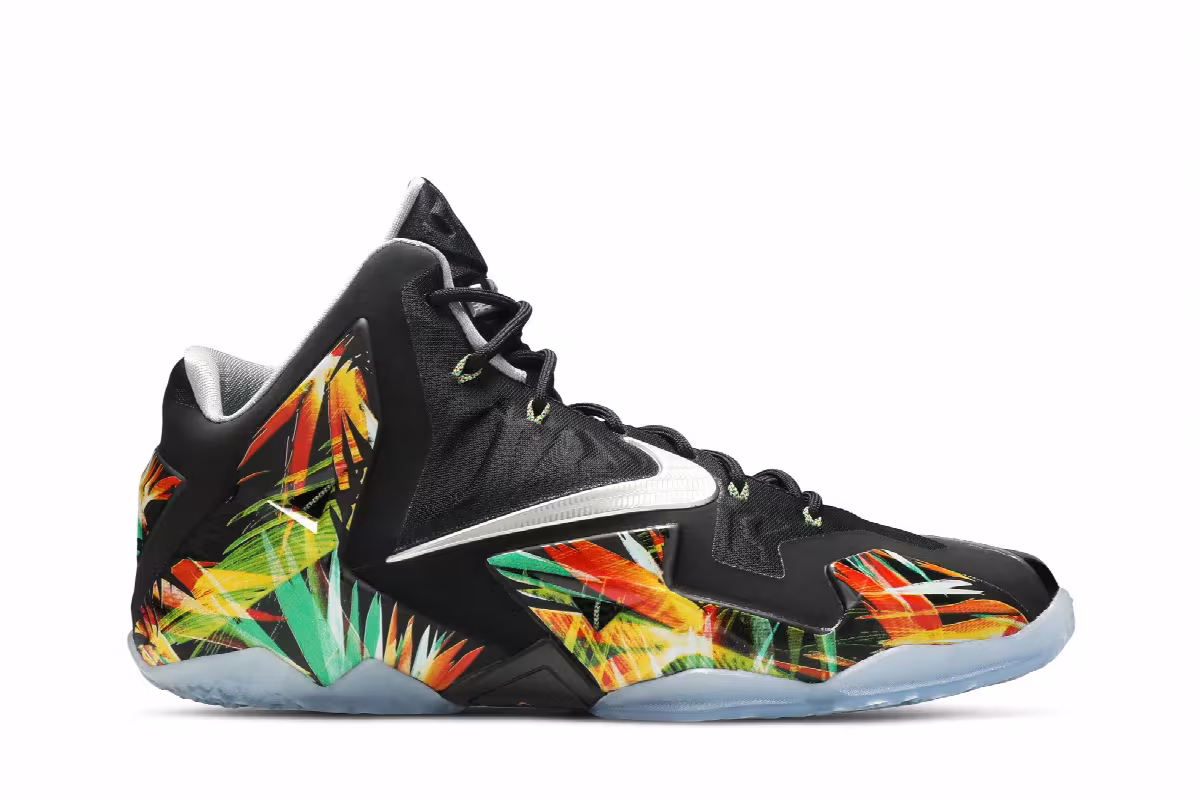 Nike LeBron 11 Everglades, view 2