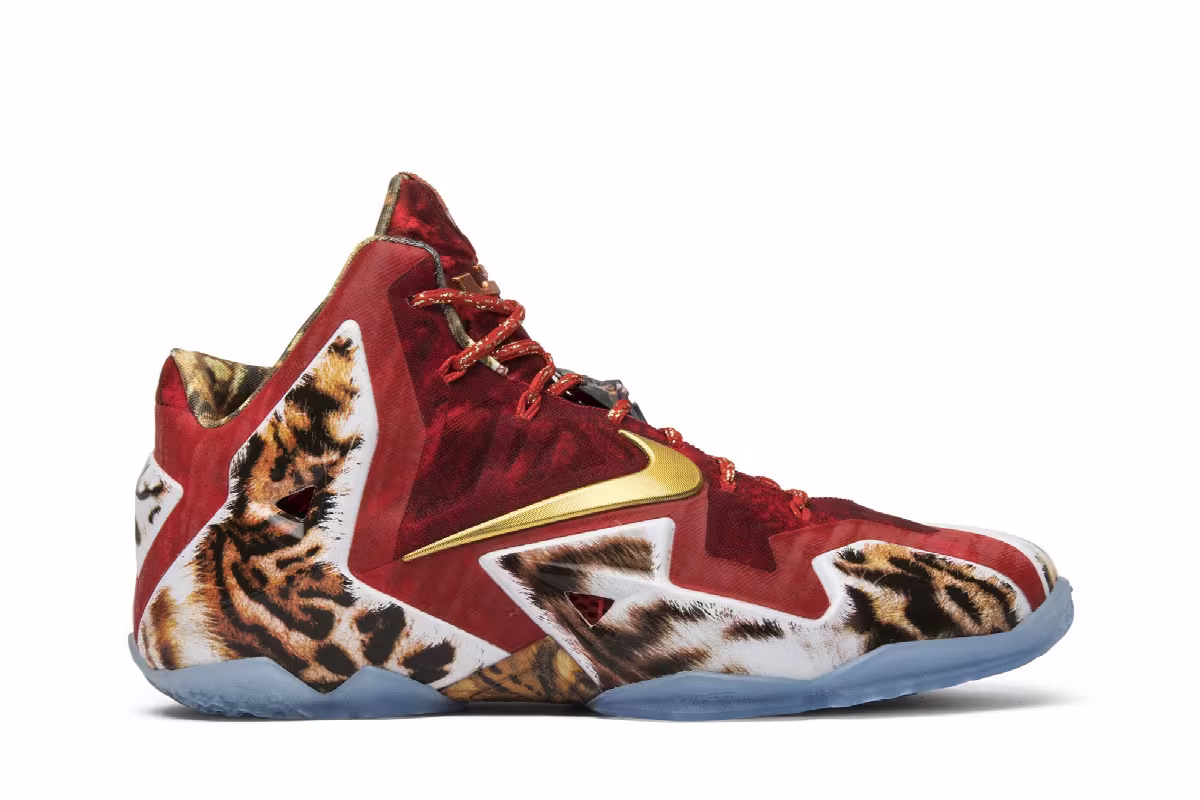 Nike LeBron 11 2K14, view 2