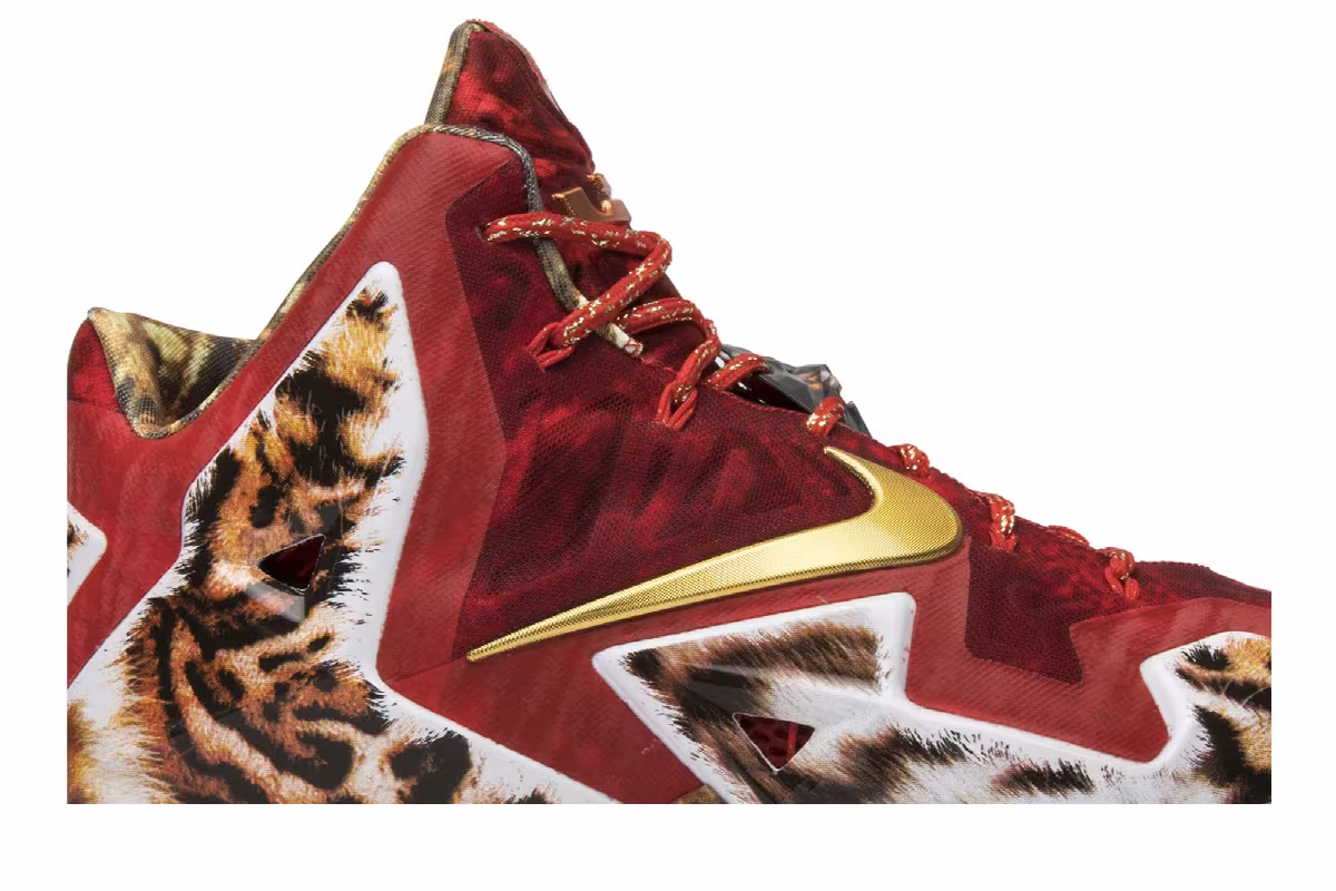 Nike LeBron 11 2K14, view 3