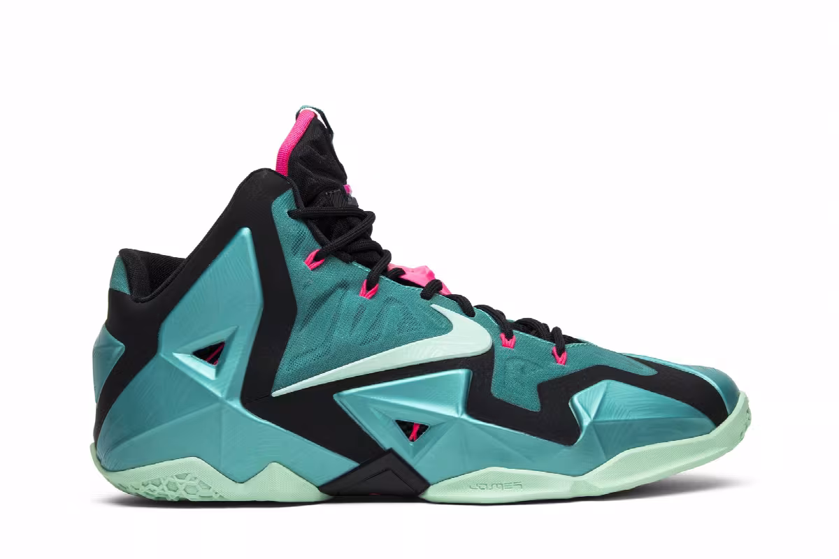 Nike LeBron 11 South Beach, view 2