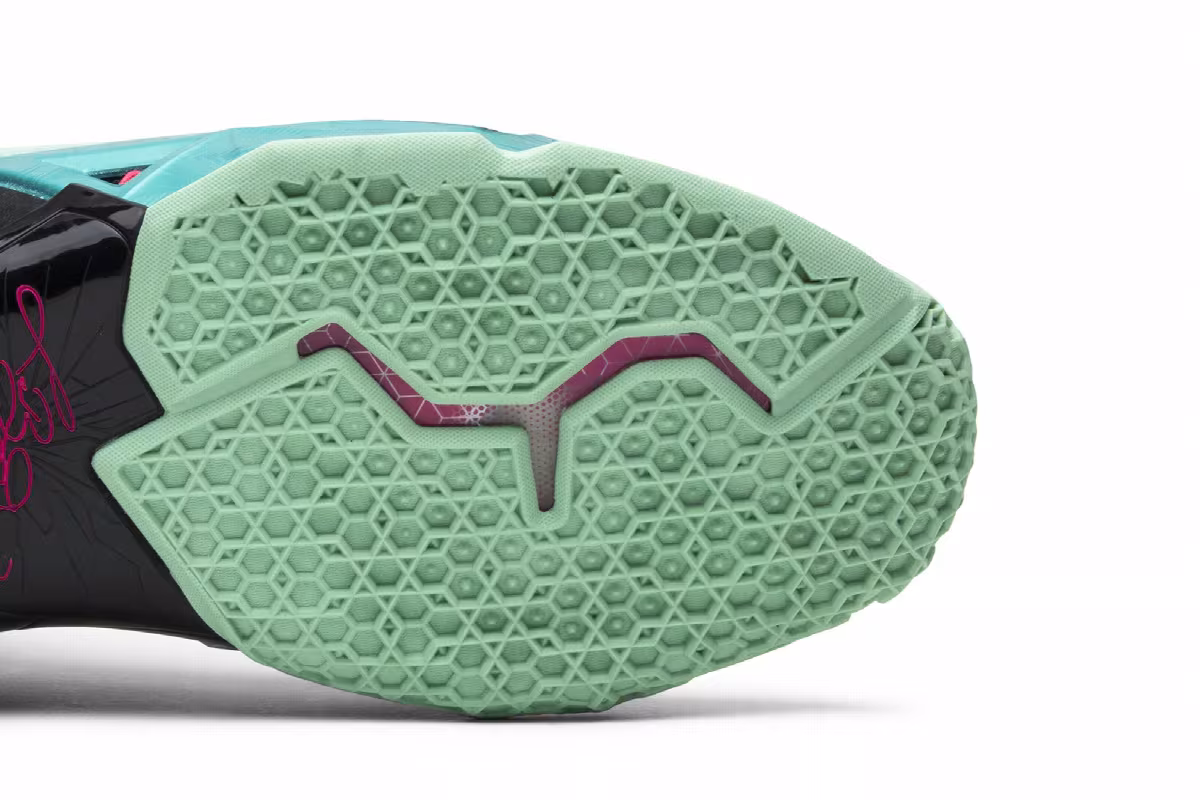 Nike LeBron 11 South Beach, view 6