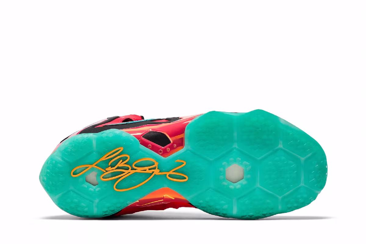 Nike LeBron 11 Elite Hero Pack, view 5