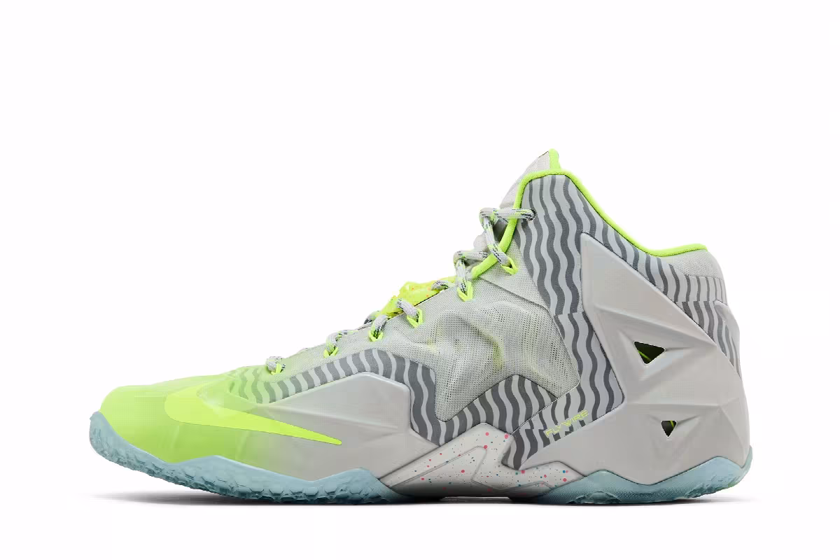 Nike LeBron 11 Maison du LeBron, view 4