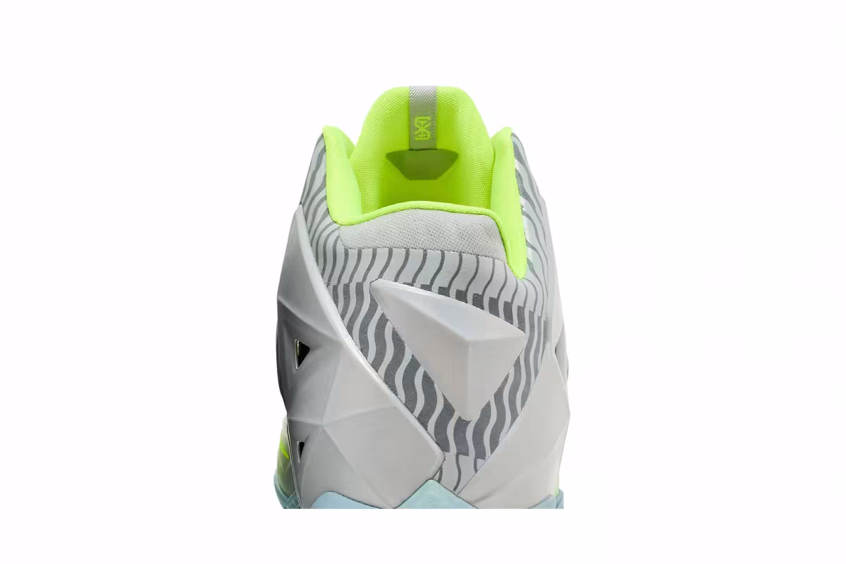 Nike LeBron 11 Maison du LeBron, view 8