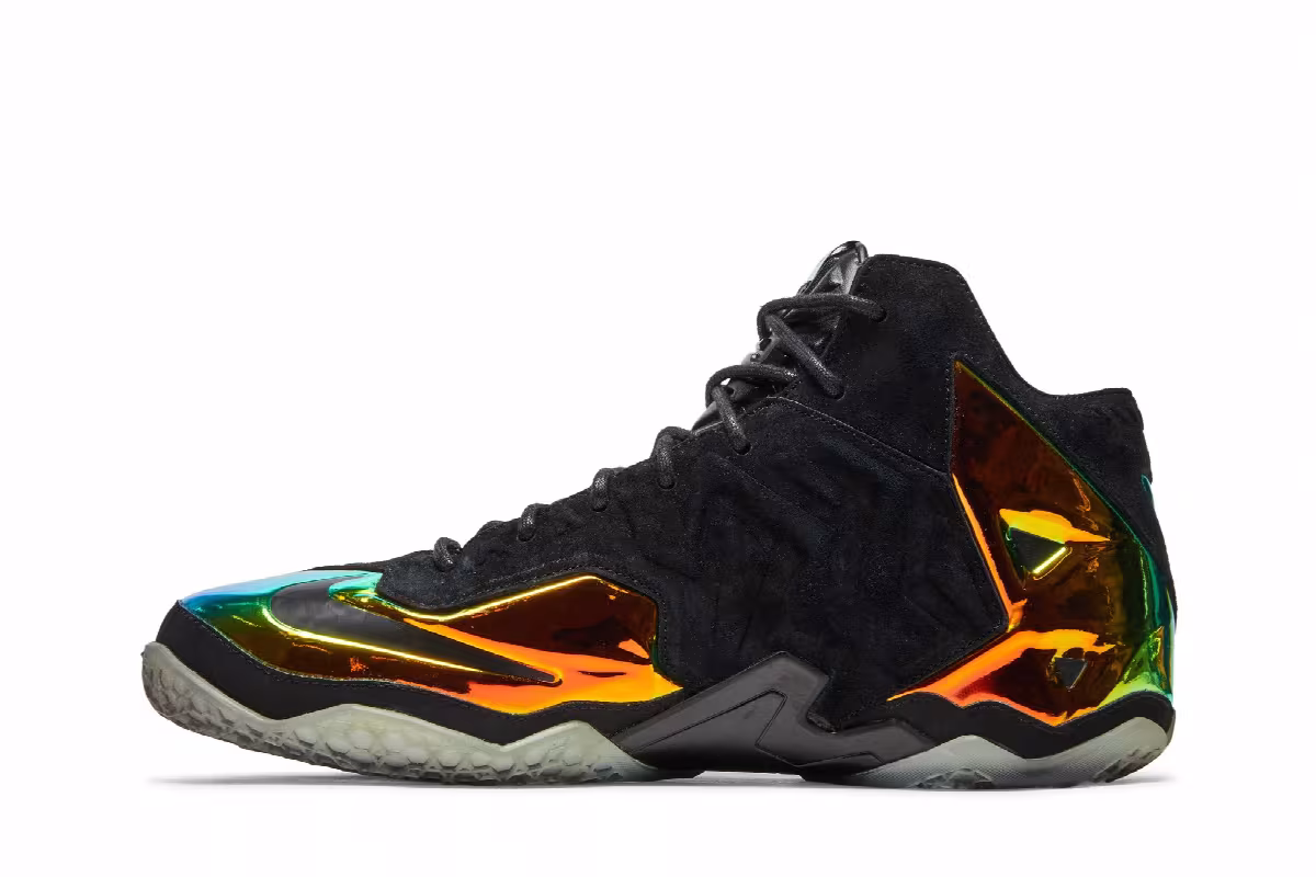 Nike LeBron 11 EXT QS Kings Crown, view 4