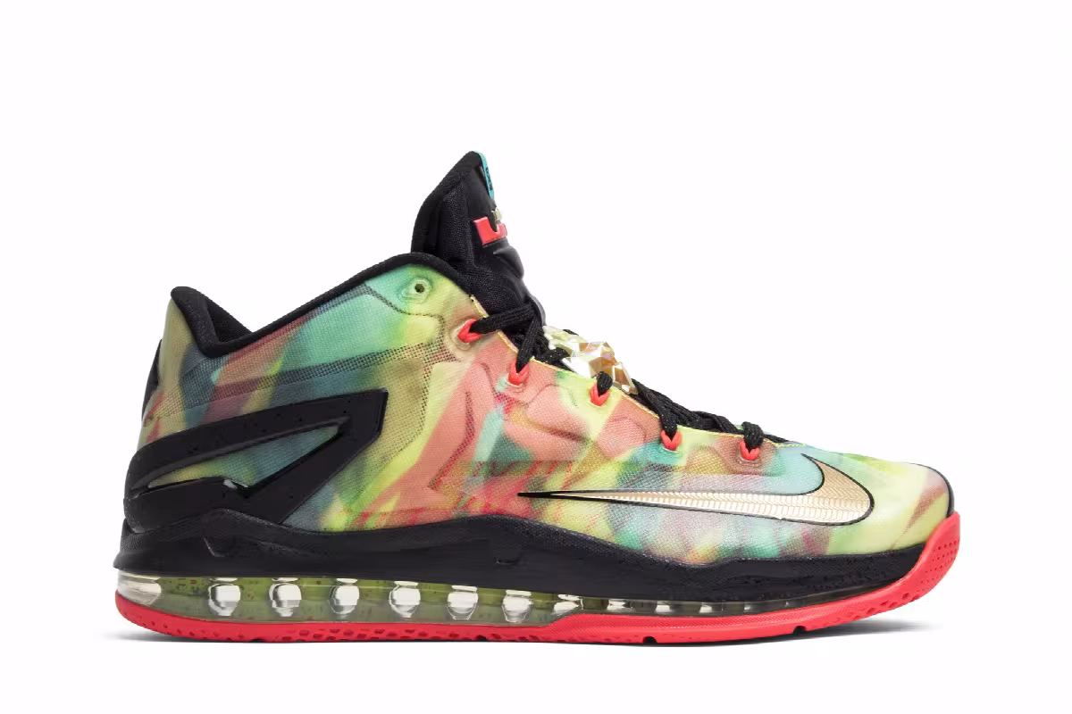 Nike Max LeBron 11 Low SE Multi-Color, view 2