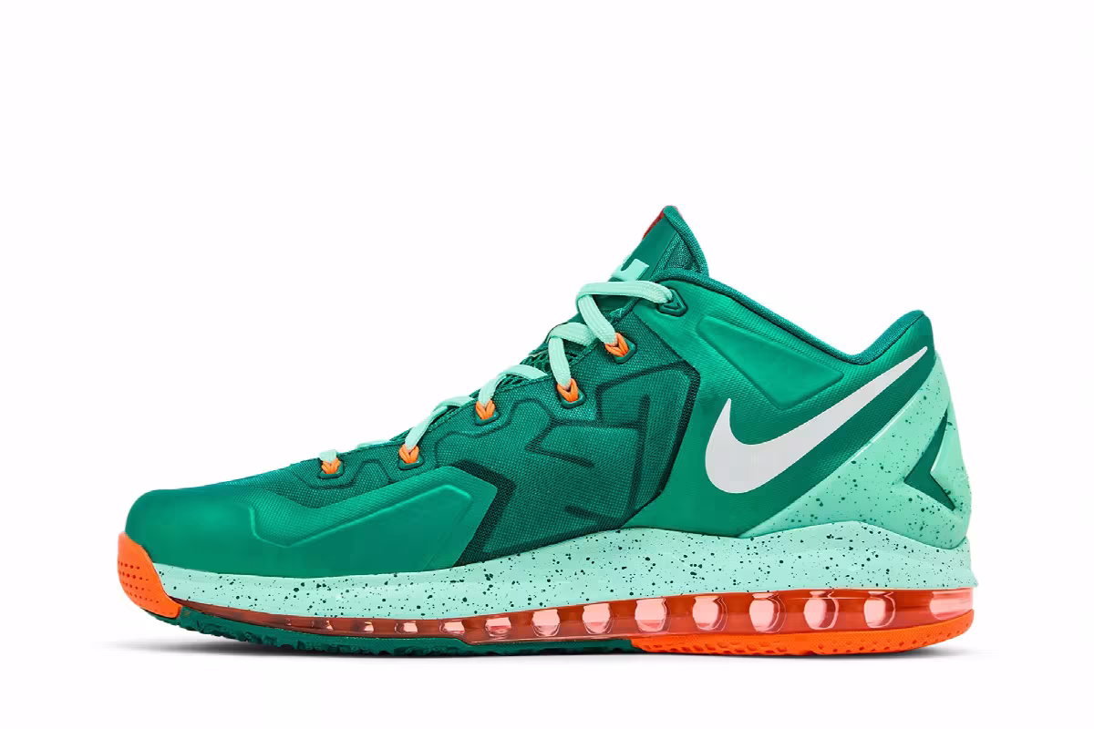 Nike Max LeBron 11 Low Biscayne, view 4