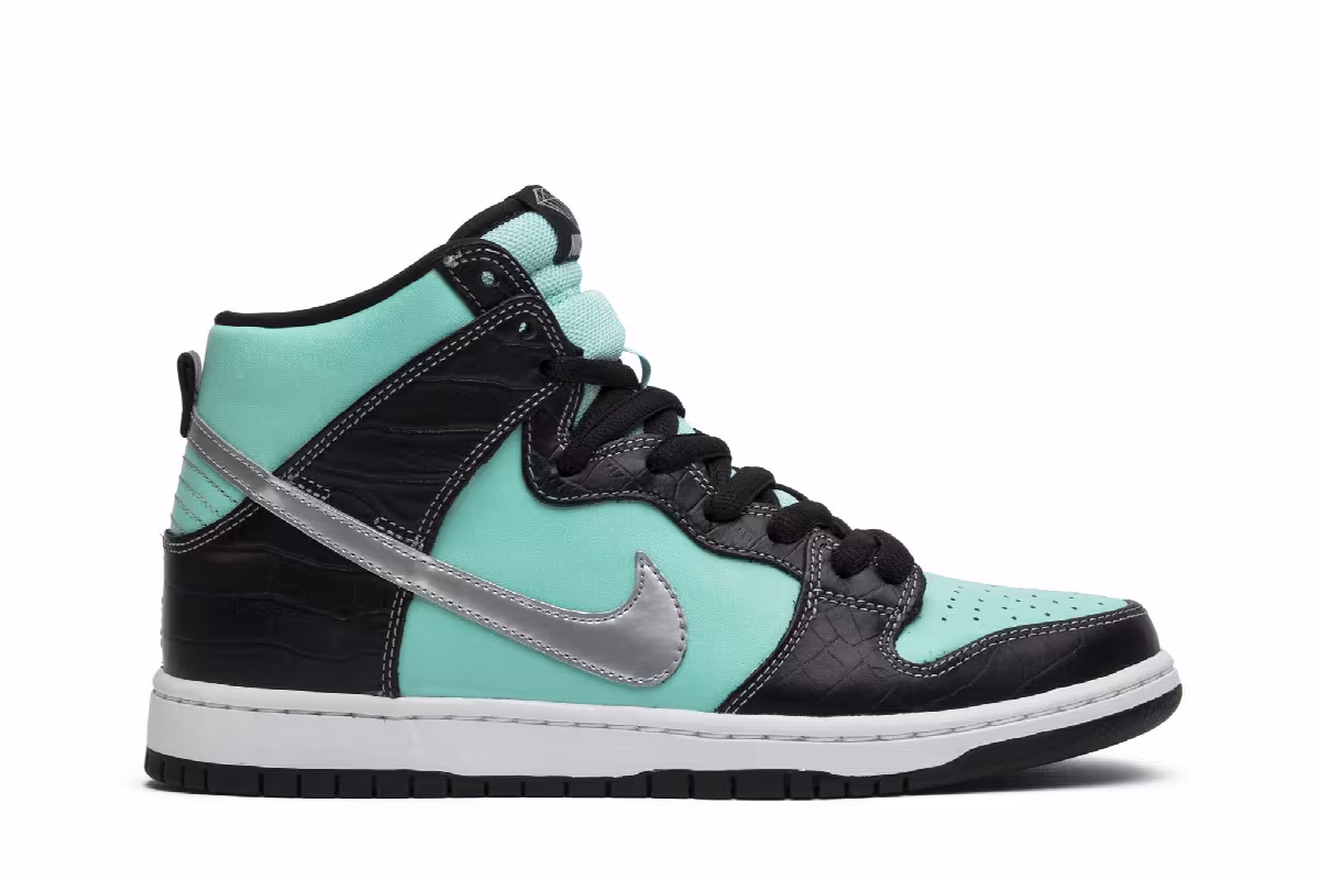 Diamond Supply Co. x Nike Dunk High Premium SB Tiffany, view 2