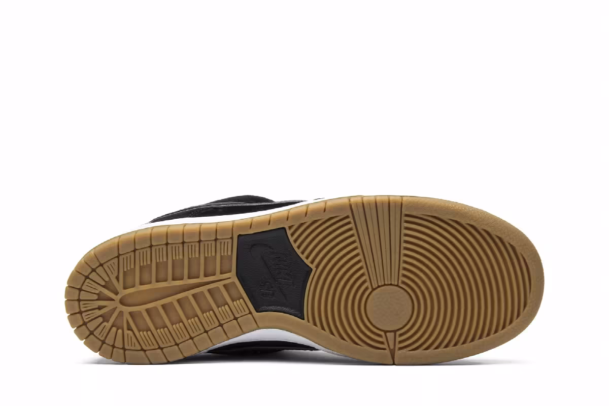 Nike Dunk Low Premium SB Quartersnacks, view 5
