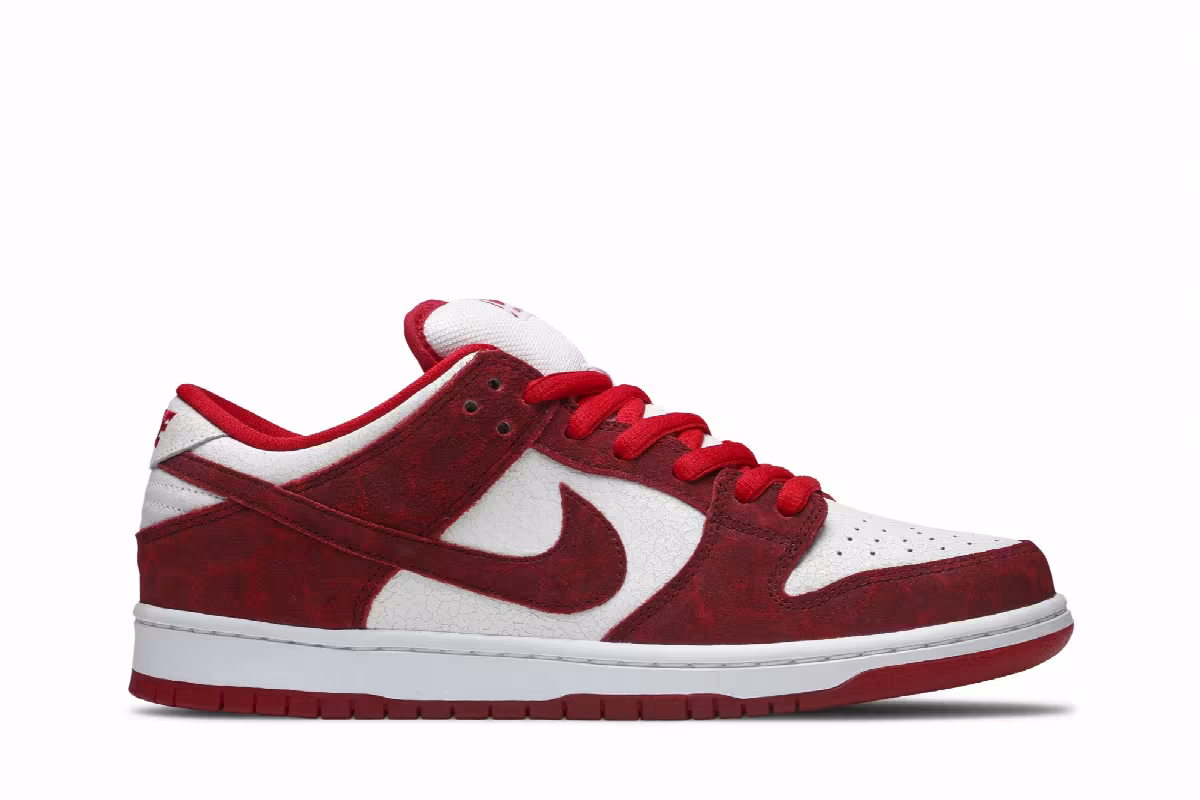 Nike Dunk Low Premium SB Valentine's Day 2014, view 2