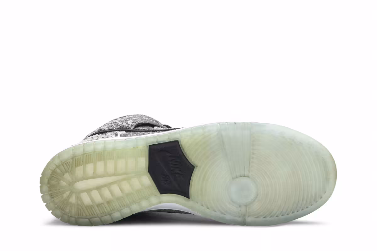 Nike Dunk High Premium SB Salt Stain, view 5