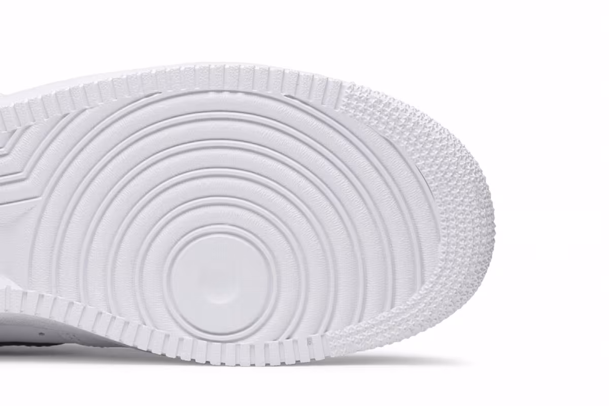 Supreme x Nike Air Force 1 High Supreme White, view 6
