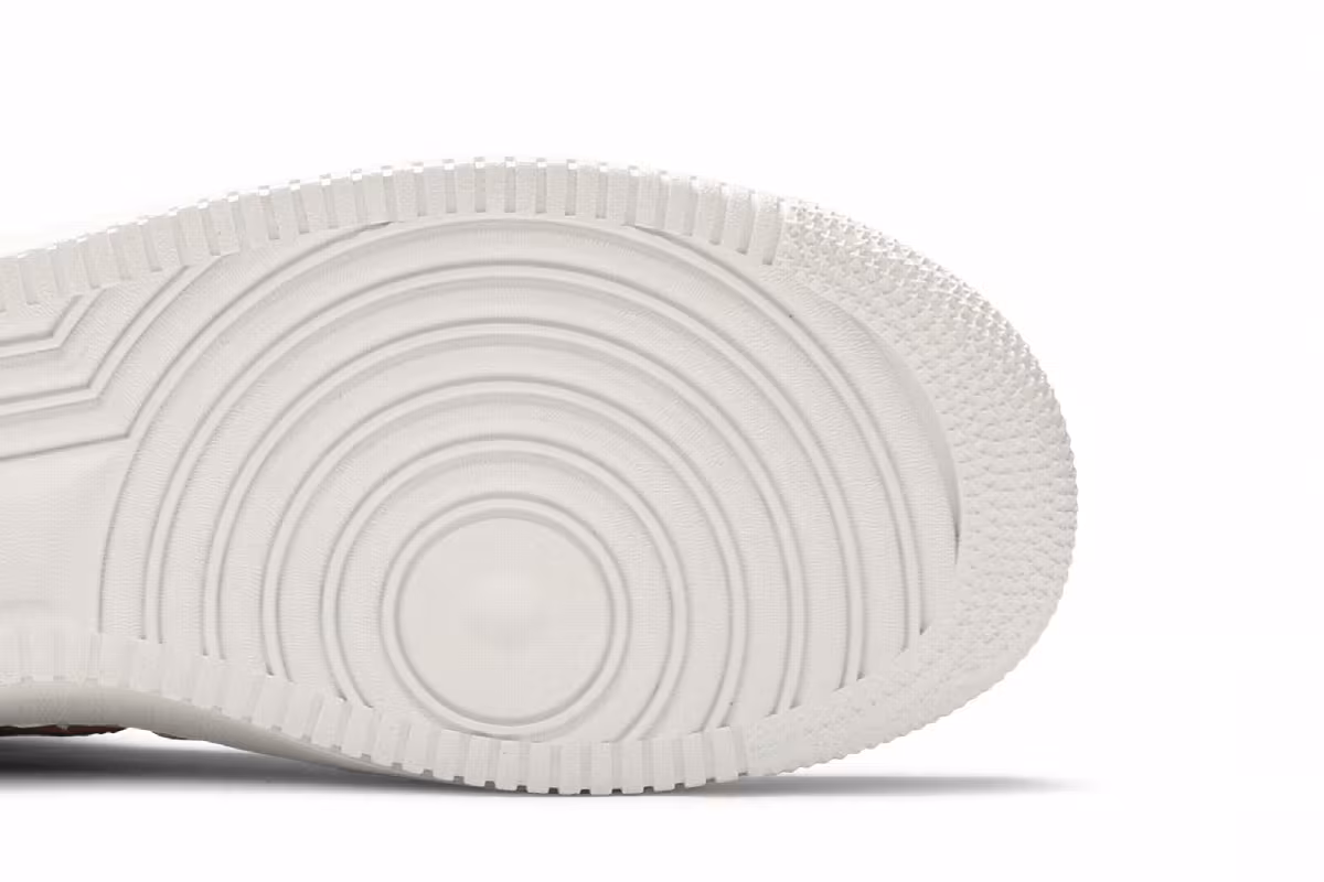 Riccardo Tisci x Nike Air Force 1 Mid SP White Brown, view 6