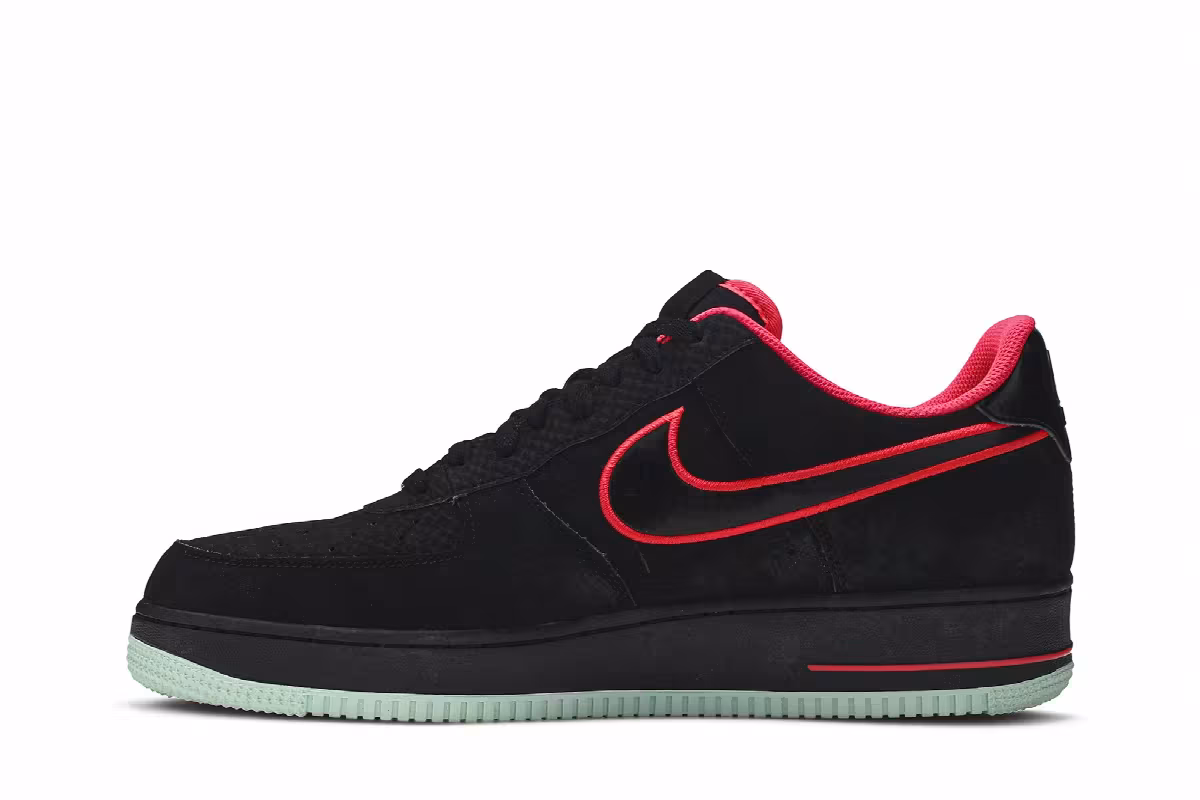 Nike Air Force 1 Yeezy, view 4