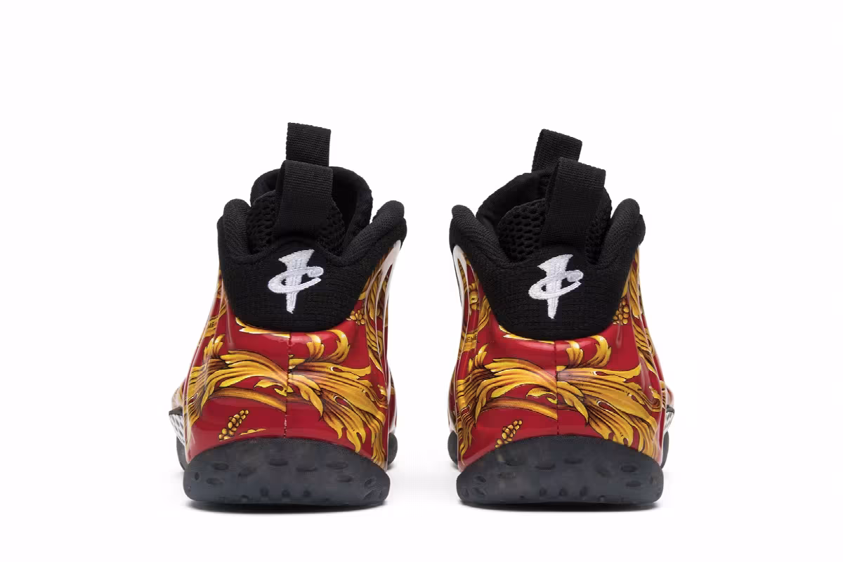 Supreme x Nike Air Foamposite One SP Supreme, view 7