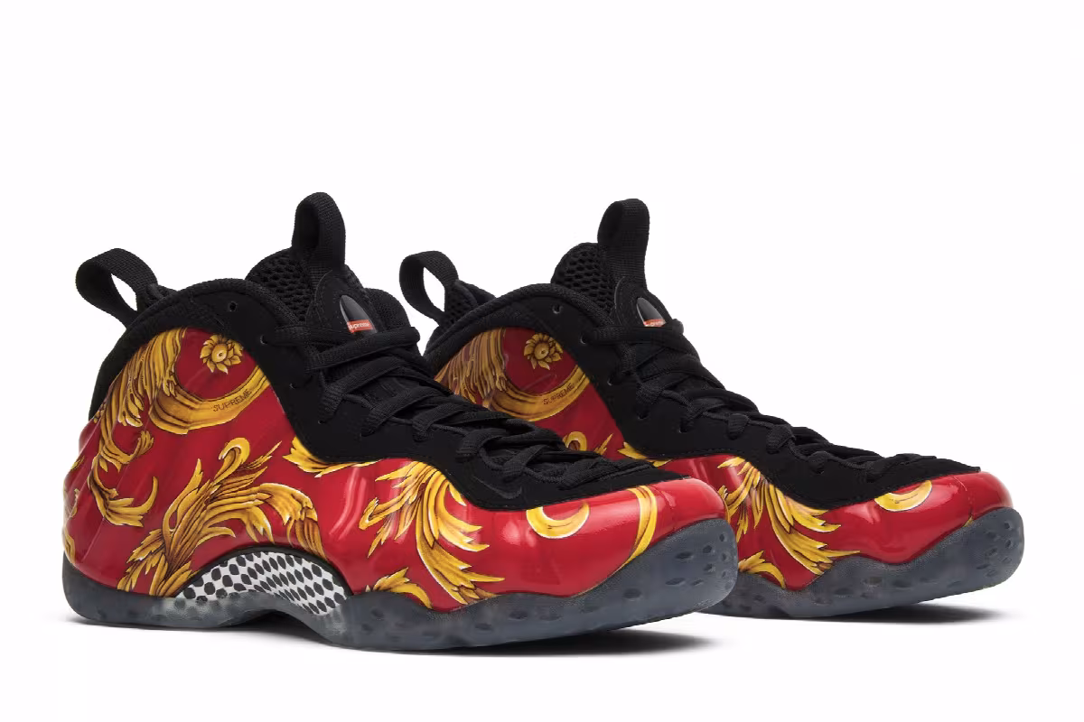 Supreme x Nike Air Foamposite One SP Supreme, view 9