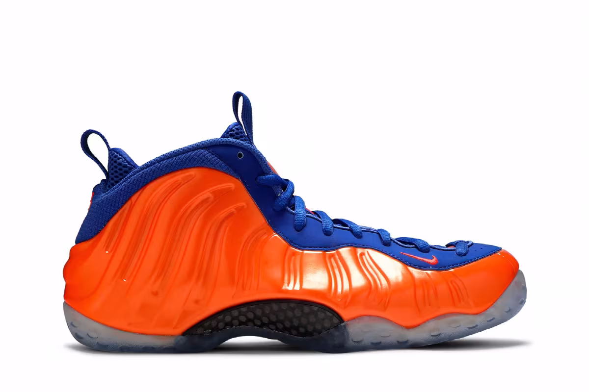 Nike Air Foamposite One Knicks, view 2