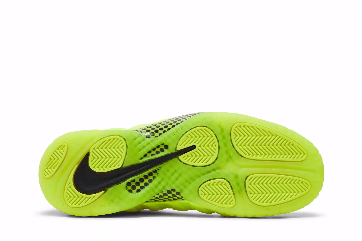 Nike Air Foamposite Pro Volt 2014, view 5