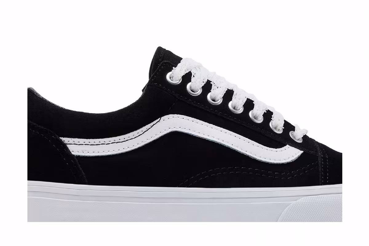 Vans Women's Old Skool Pop Lace - Black, view 3