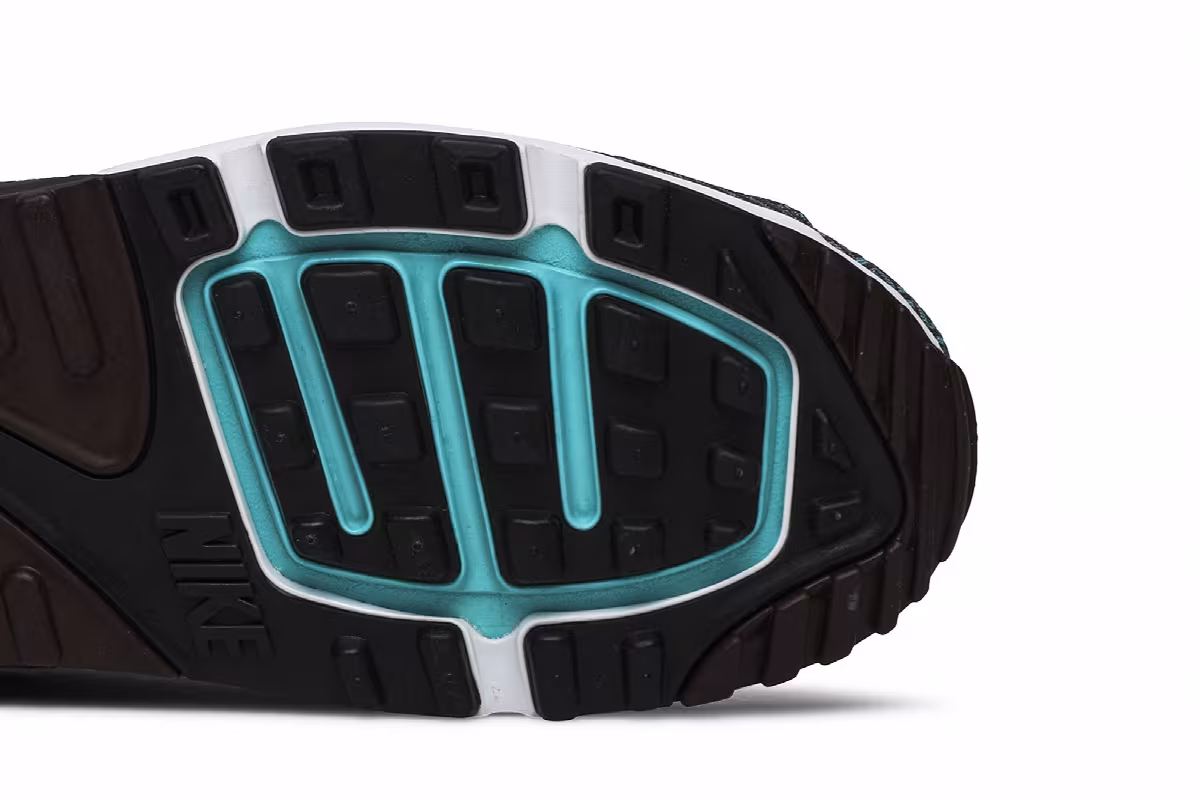 Nike Air Max Lunar90 Premium Suit & Tie, view 6