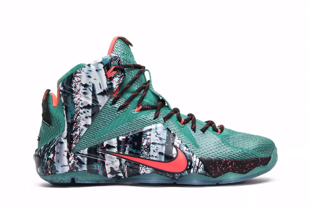 Nike LeBron 12 Xmas Akron Birch, view 2