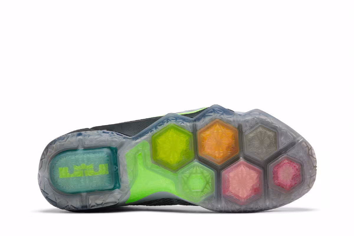 Nike LeBron 12 Dunkman, view 5