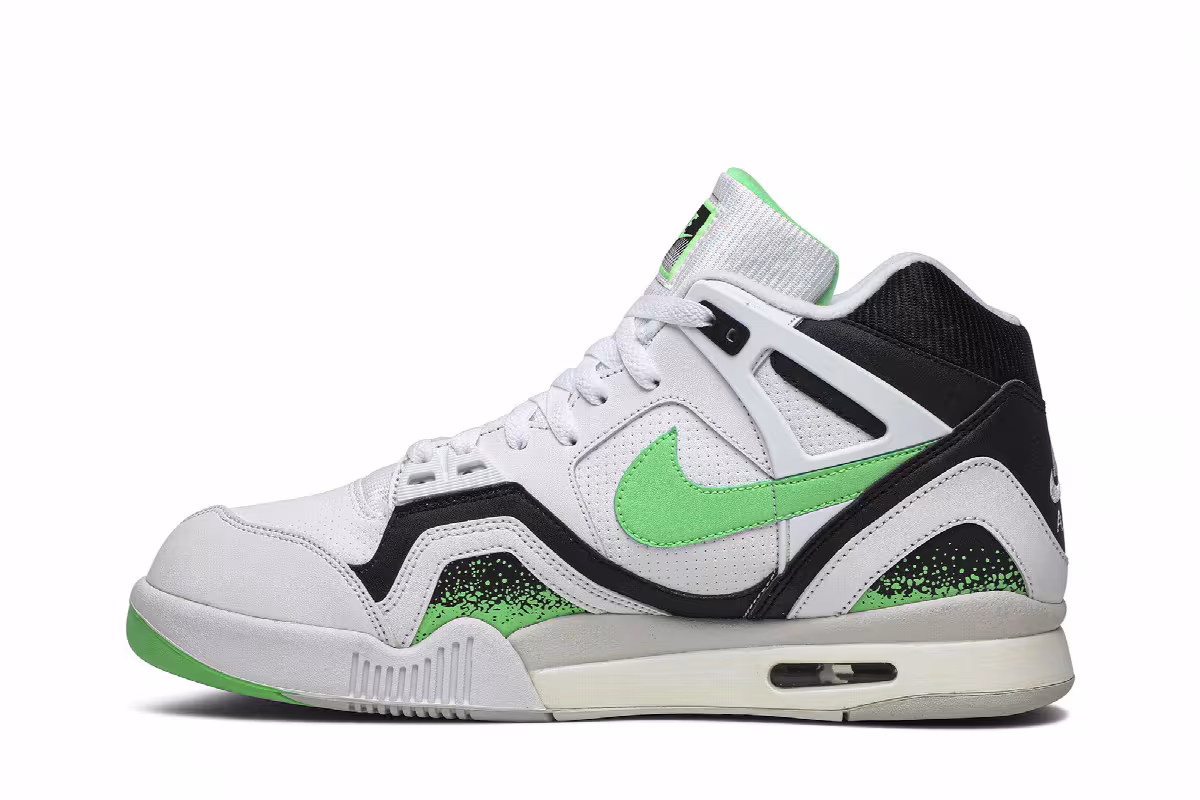 Nike Air Tech Challenge 2 poison green, view 4