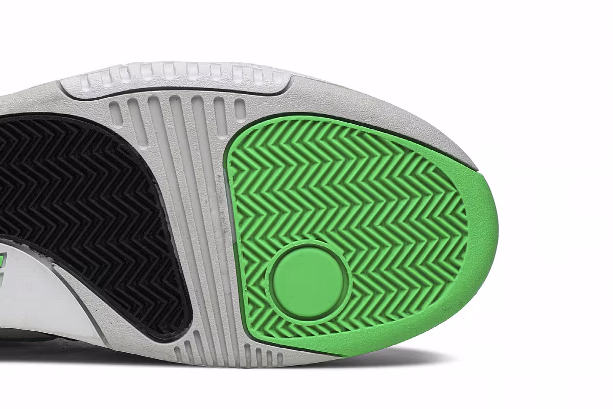 Nike Air Tech Challenge 2 poison green, view 6