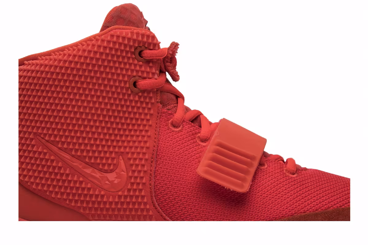 Nike Air Yeezy 2 SP Red October, view 3
