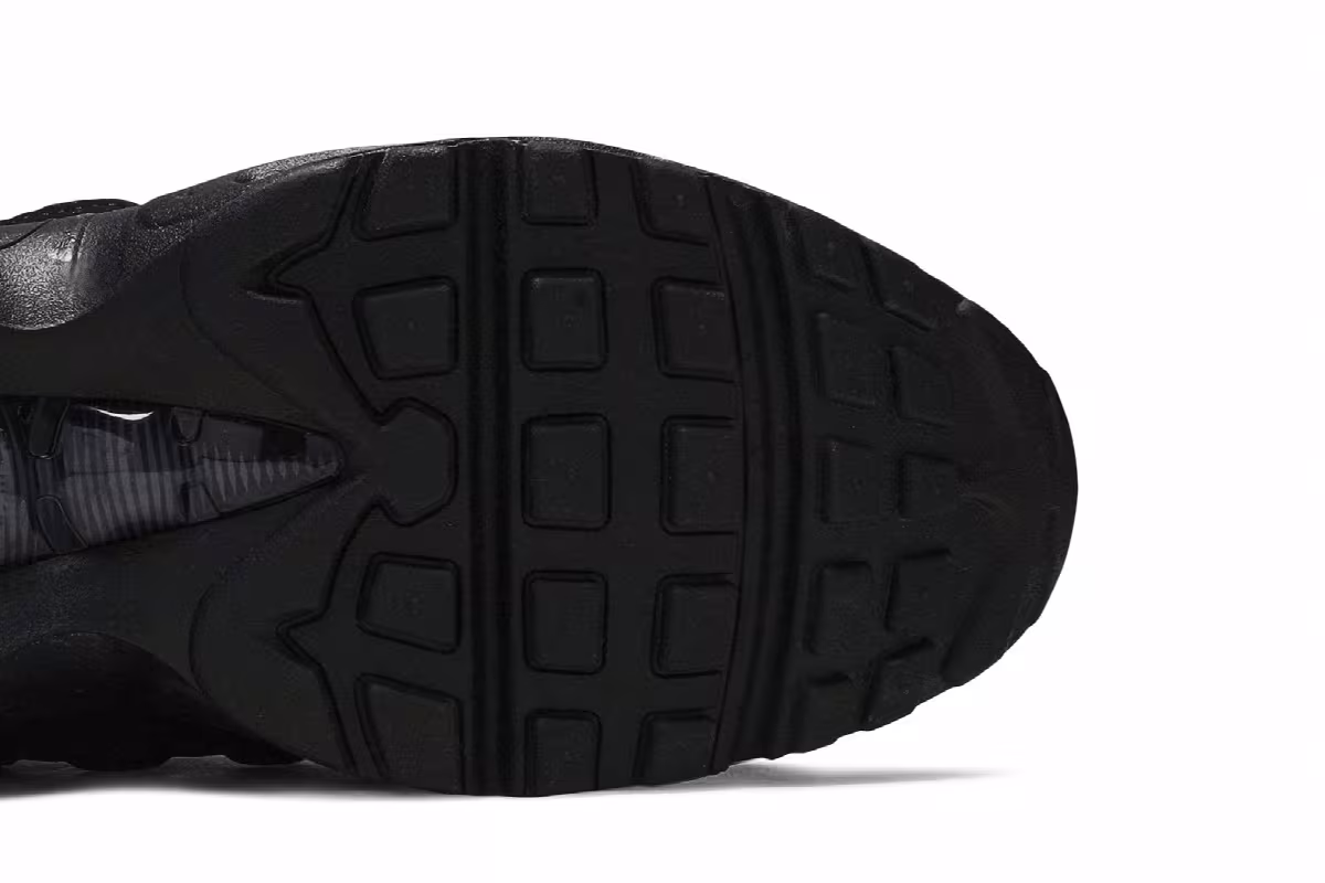 Nike Air Max 95 Triple Black, view 6