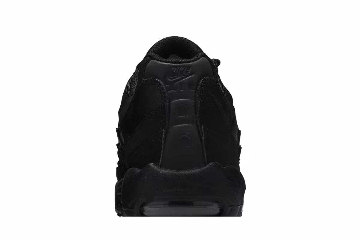 Nike Air Max 95 Triple Black, view 8