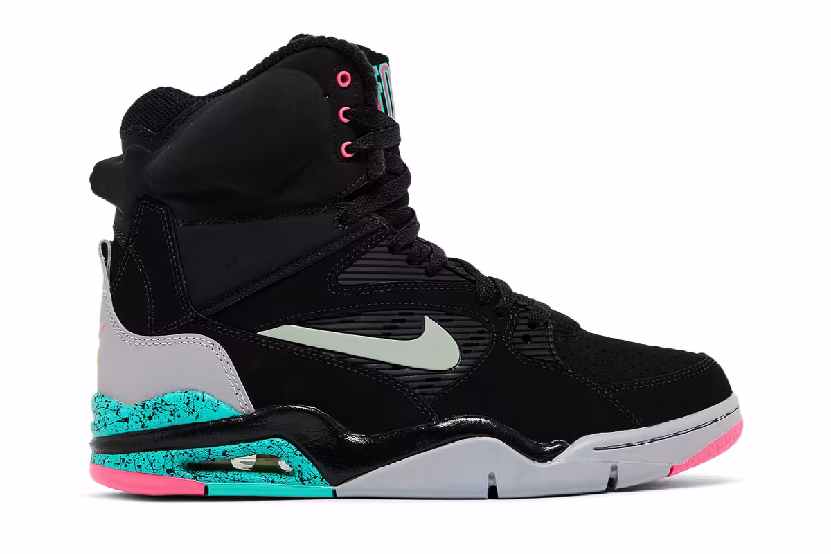 Nike Air Command Force Spurs, view 2