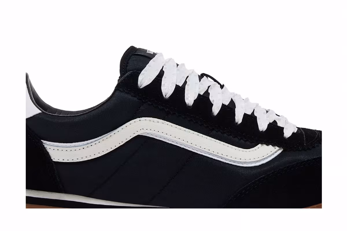 Vans Women's Super Lowpro Black White, view 3