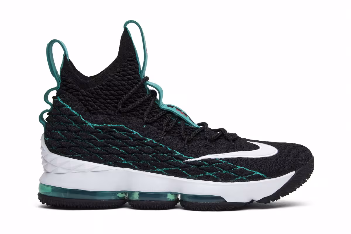 Nike LeBron 15 Griffey, view 2