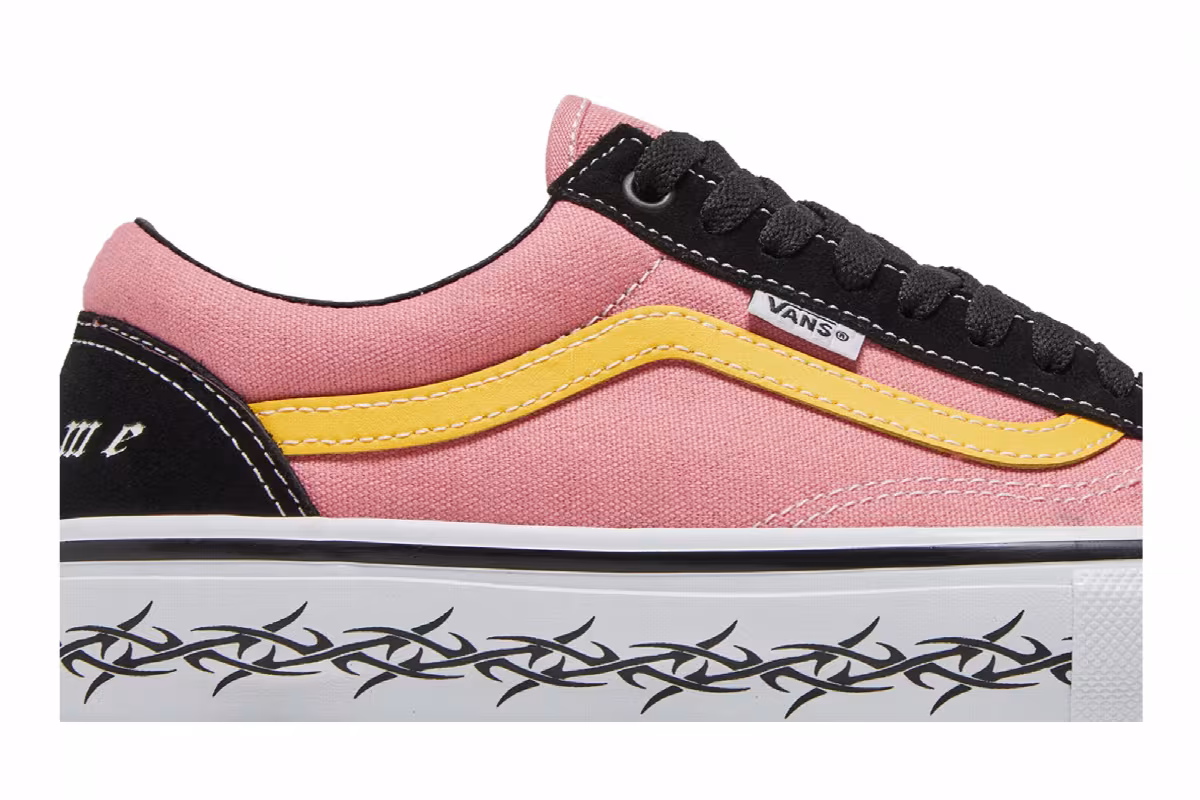 Supreme x Vans Old Skool Barbed Wire - Pink, view 3