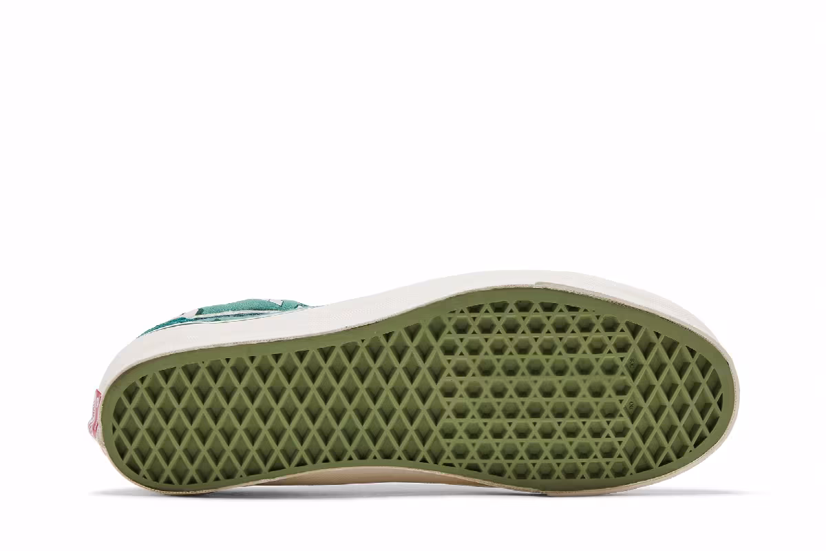 Undefeated x Vans OG Old Skool LX U-Man - Bistro Green, view 5