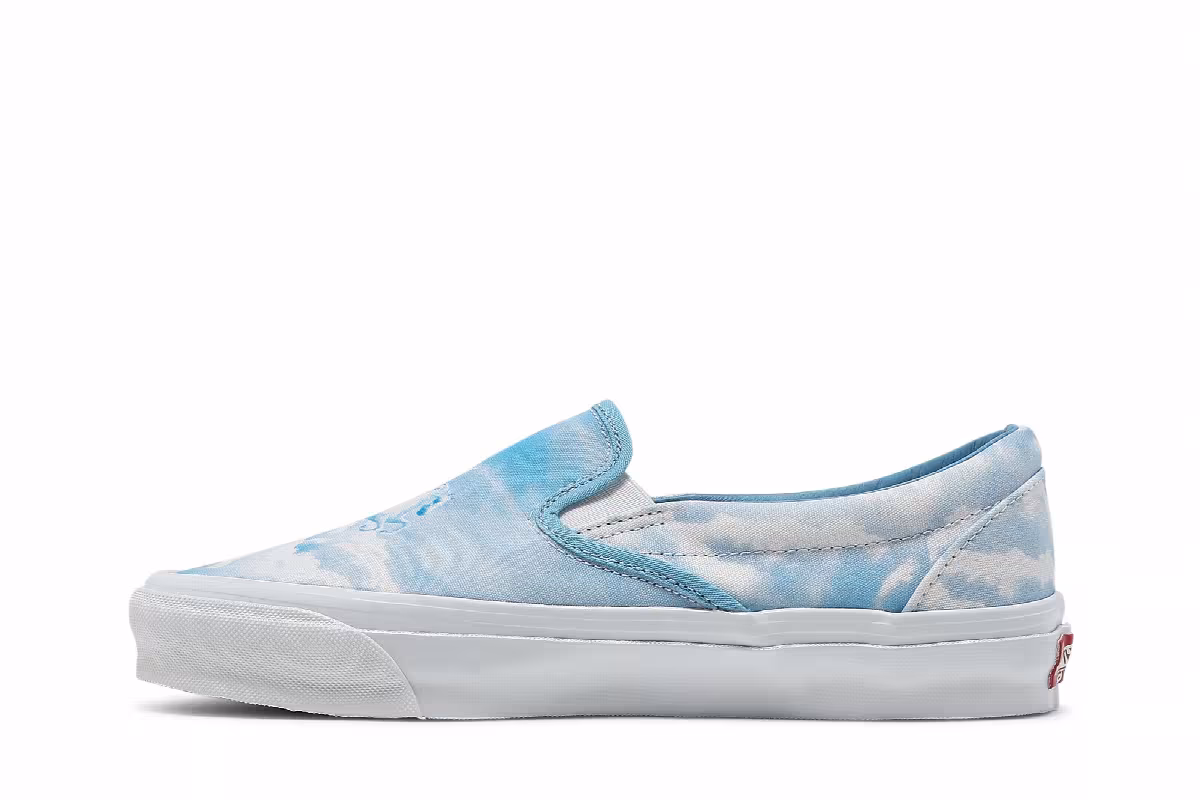 Kith x Vans Vault OG Classic Slip-On LX Clouds, view 4