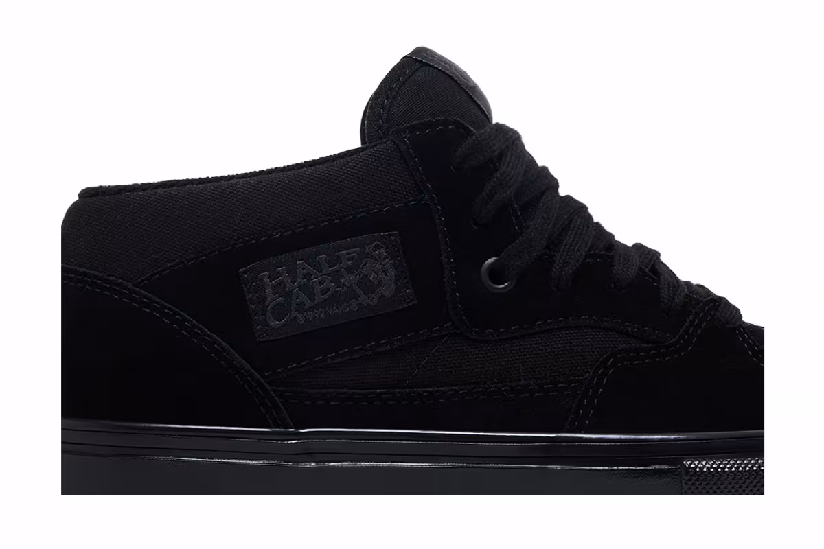 Vans Skate Half Cab Black, view 3