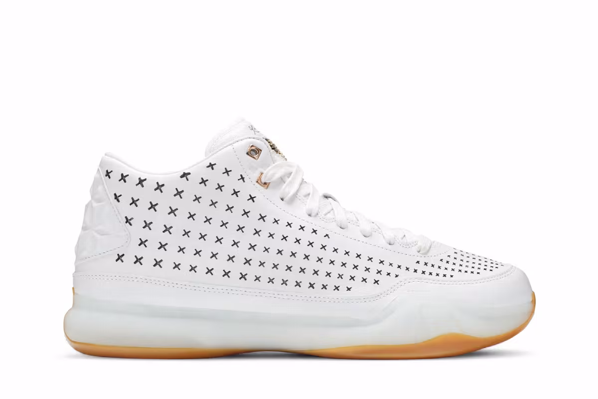 Nike Kobe 10 Mid EXT White Gum, view 2