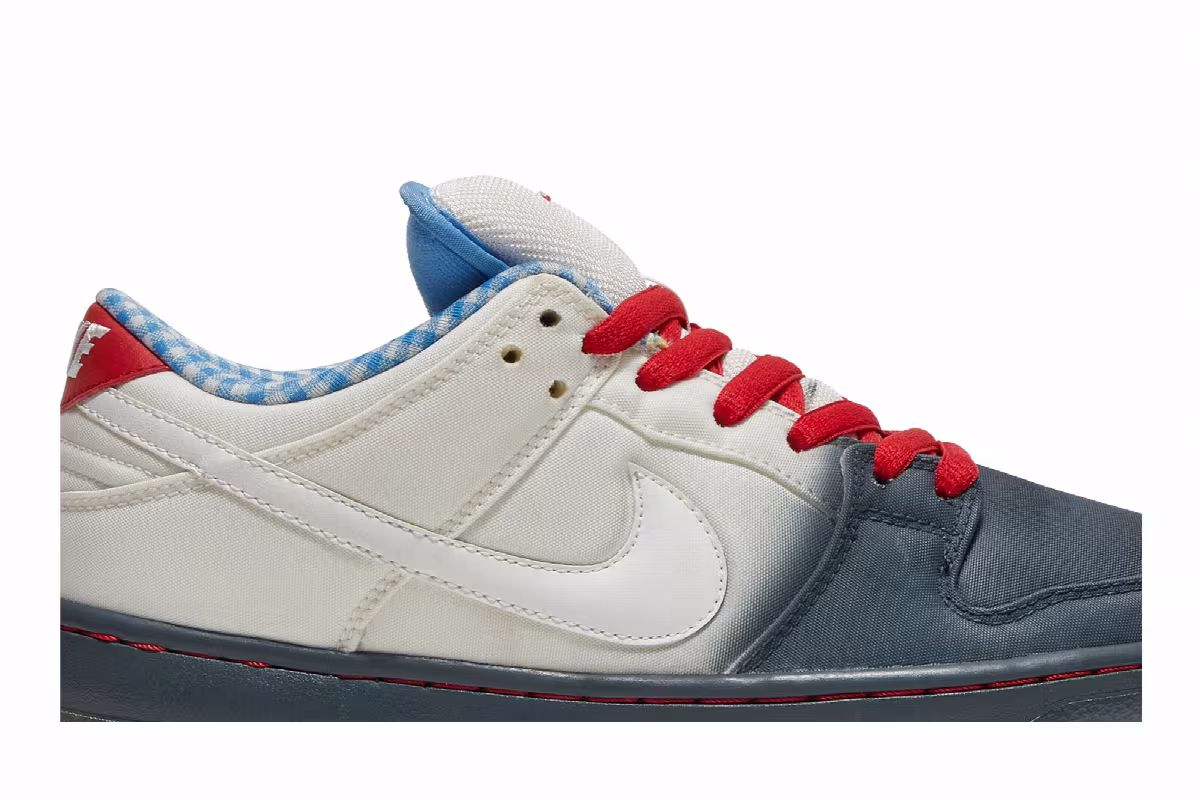 Nike Dunk Low Premium SB Dorothy, Wizard of Oz, view 3