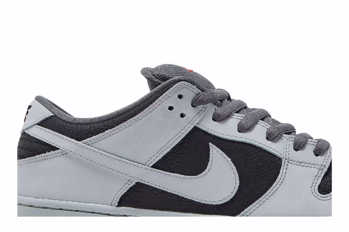 Atlas x Nike Dunk Low Premium SB Wolf Grey, view 3