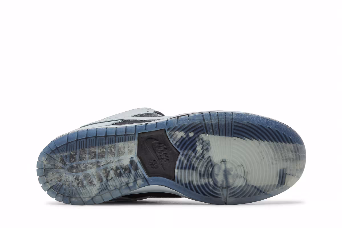 Atlas x Nike Dunk Low Premium SB Wolf Grey, view 5