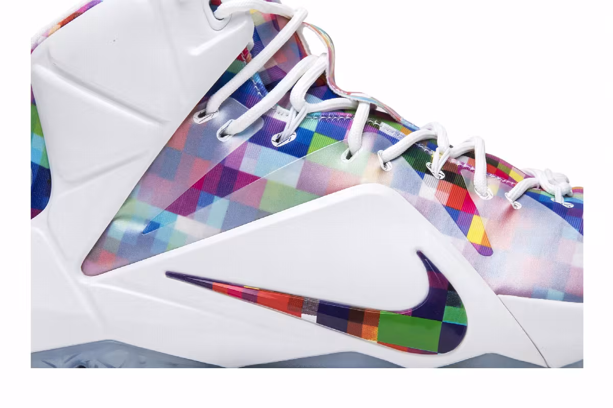Nike LeBron 12 EXT Prism, view 3