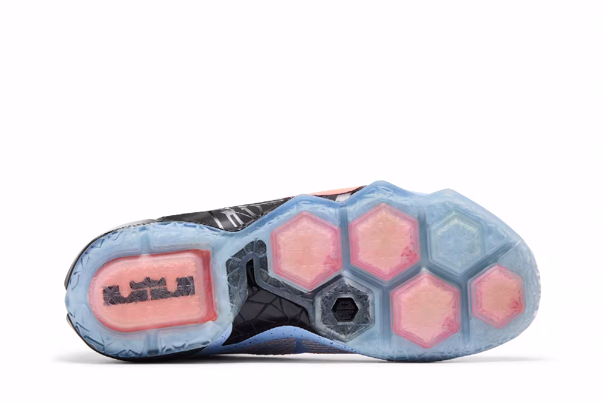 Nike LeBron 12 Easter, view 5