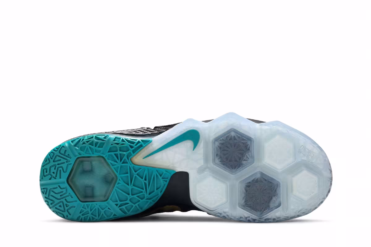 Nike LeBron 12 Low Carbon Fiber, view 5