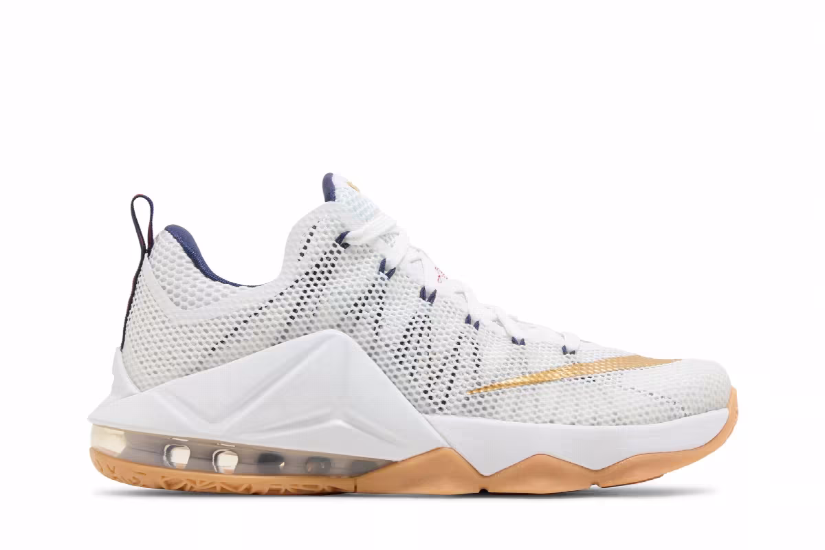 Nike LeBron 12 Low USA, view 2