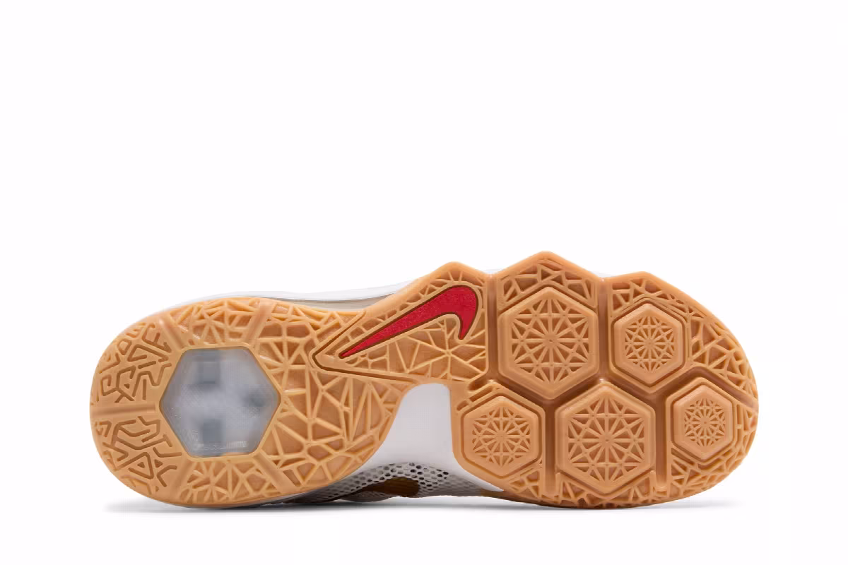 Nike LeBron 12 Low USA, view 5